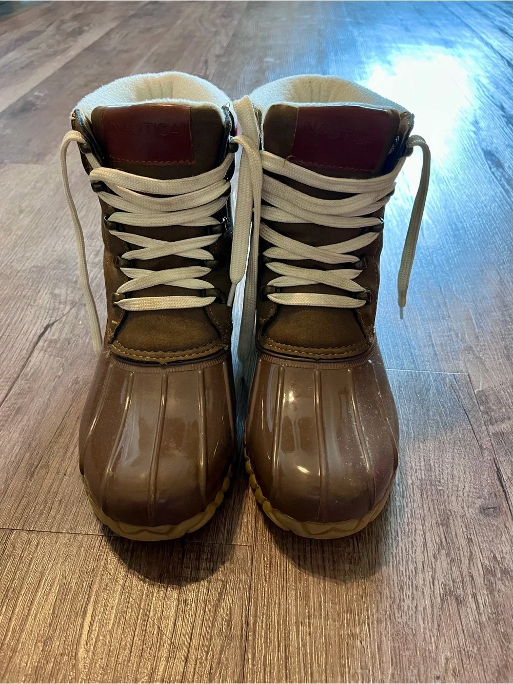Nautica Brown and White Waterproof Duck Boots size 8 women’s